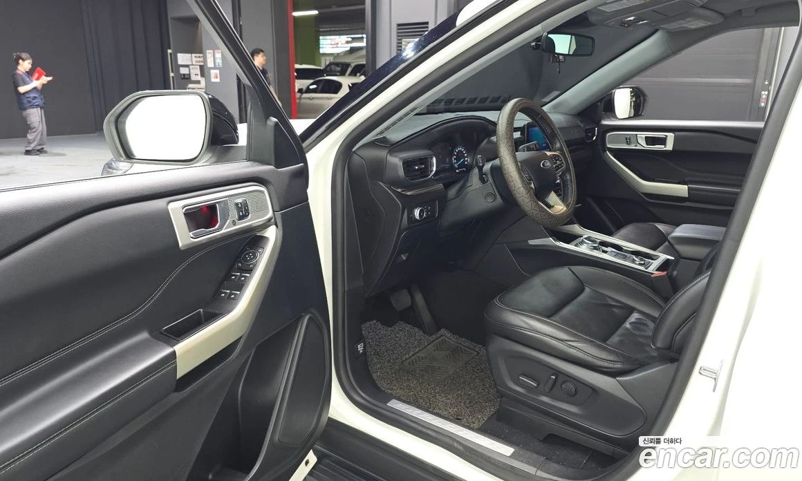 Ford Explorer 2.3 LimIted 4WD, снимка 10 - Автомобили и джипове - 55907639