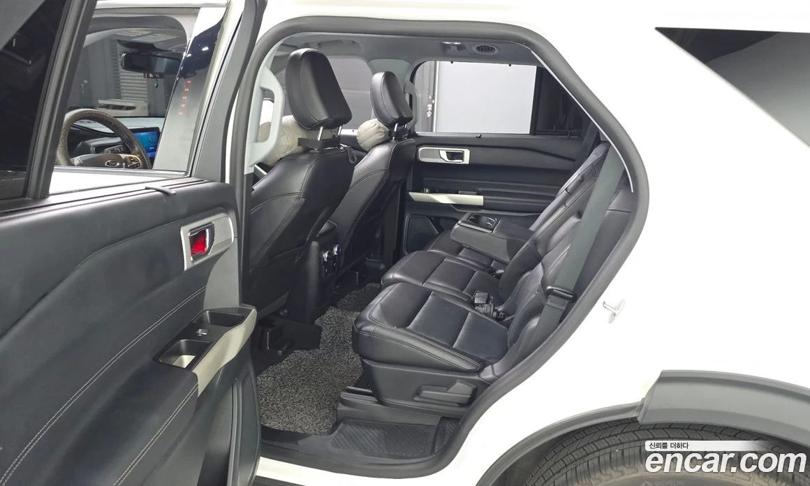 Ford Explorer 2.3 LimIted 4WD, снимка 11 - Автомобили и джипове - 55907639