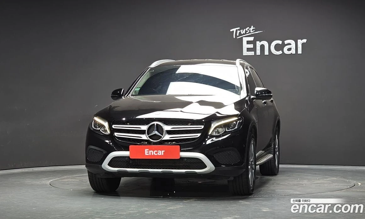 Mercedes-Benz GLC GLC350e 4MATIC, снимка 3 - Автомобили и джипове - 56117354