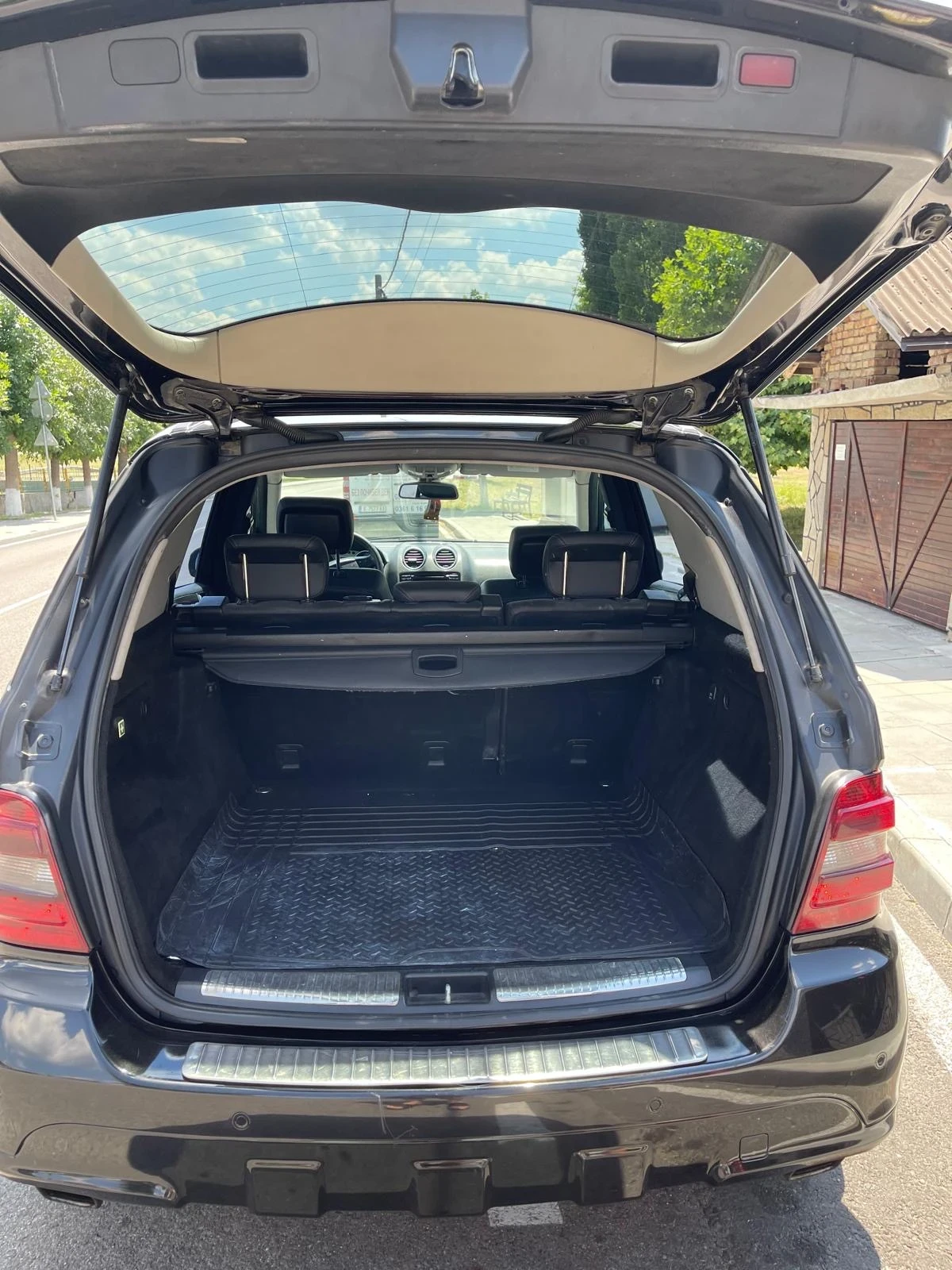 Mercedes-Benz ML 320, снимка 9 - Автомобили и джипове - 56243574