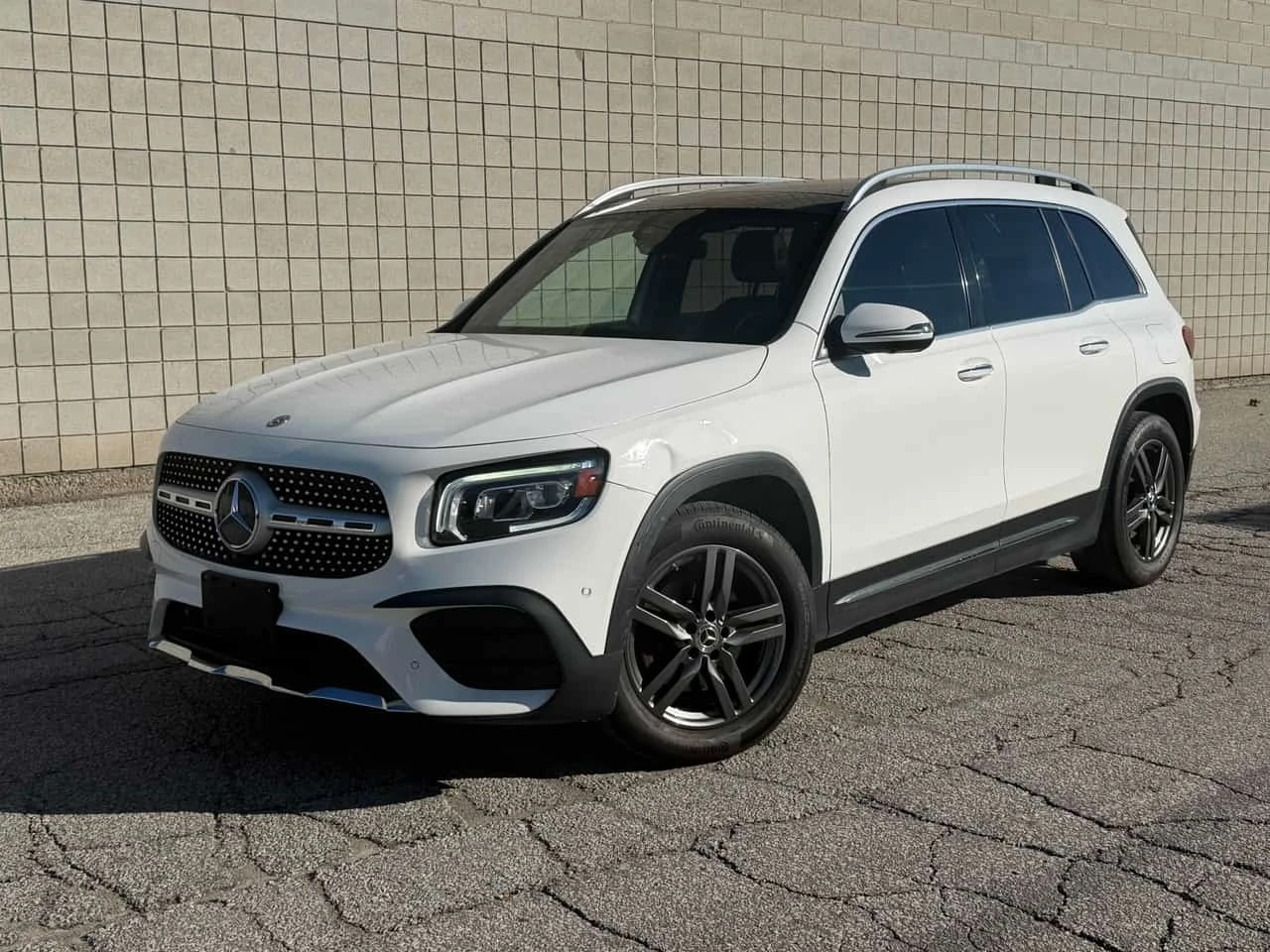 Mercedes-Benz GLB 250 4MATIC SUV | CARFAX | АВТОФИНАНСИРАНЕ