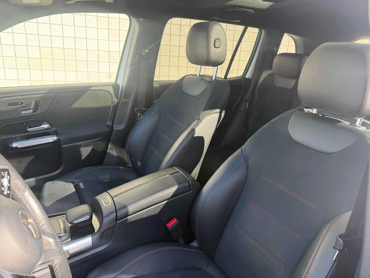 Mercedes-Benz GLB 250 4MATIC SUV | CARFAX | ��������������� | Mobile.bg � ����������� 10