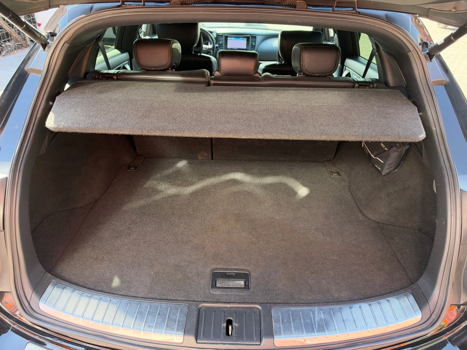 Infiniti QX70 S* 3.0d* 303kc* * , снимка 16 - Автомобили и джипове - 56596534