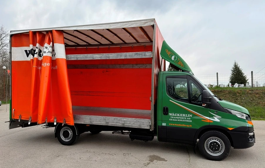 Iveco Daily 35S21* HI-MATIC* ЩОРИ* 4.60м* КЛИМА, снимка 7 - Бусове и автобуси - 54151755