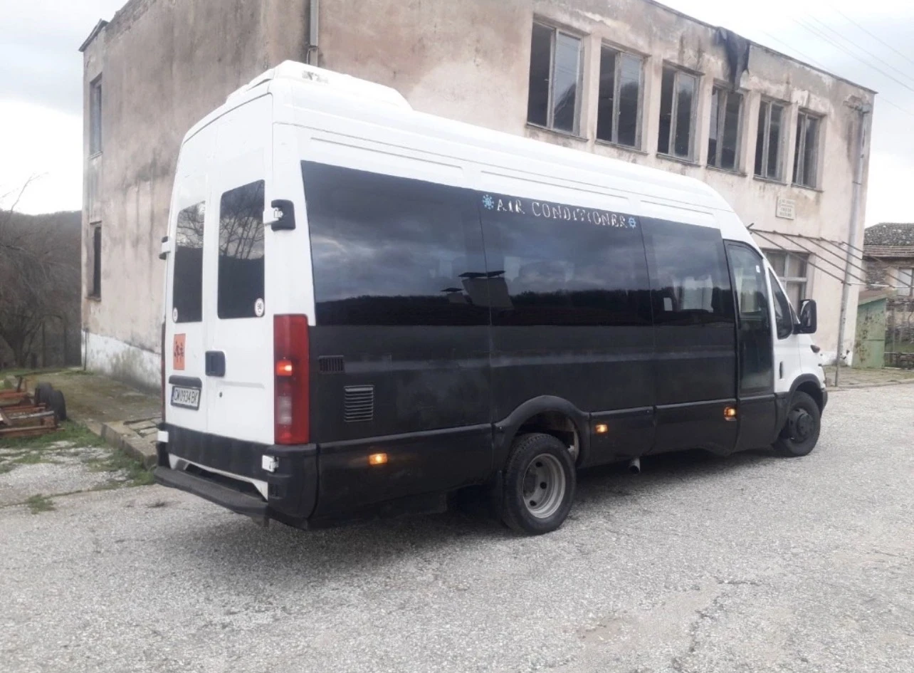 Iveco 2.8, снимка 2 - Бусове и автобуси - 54718667