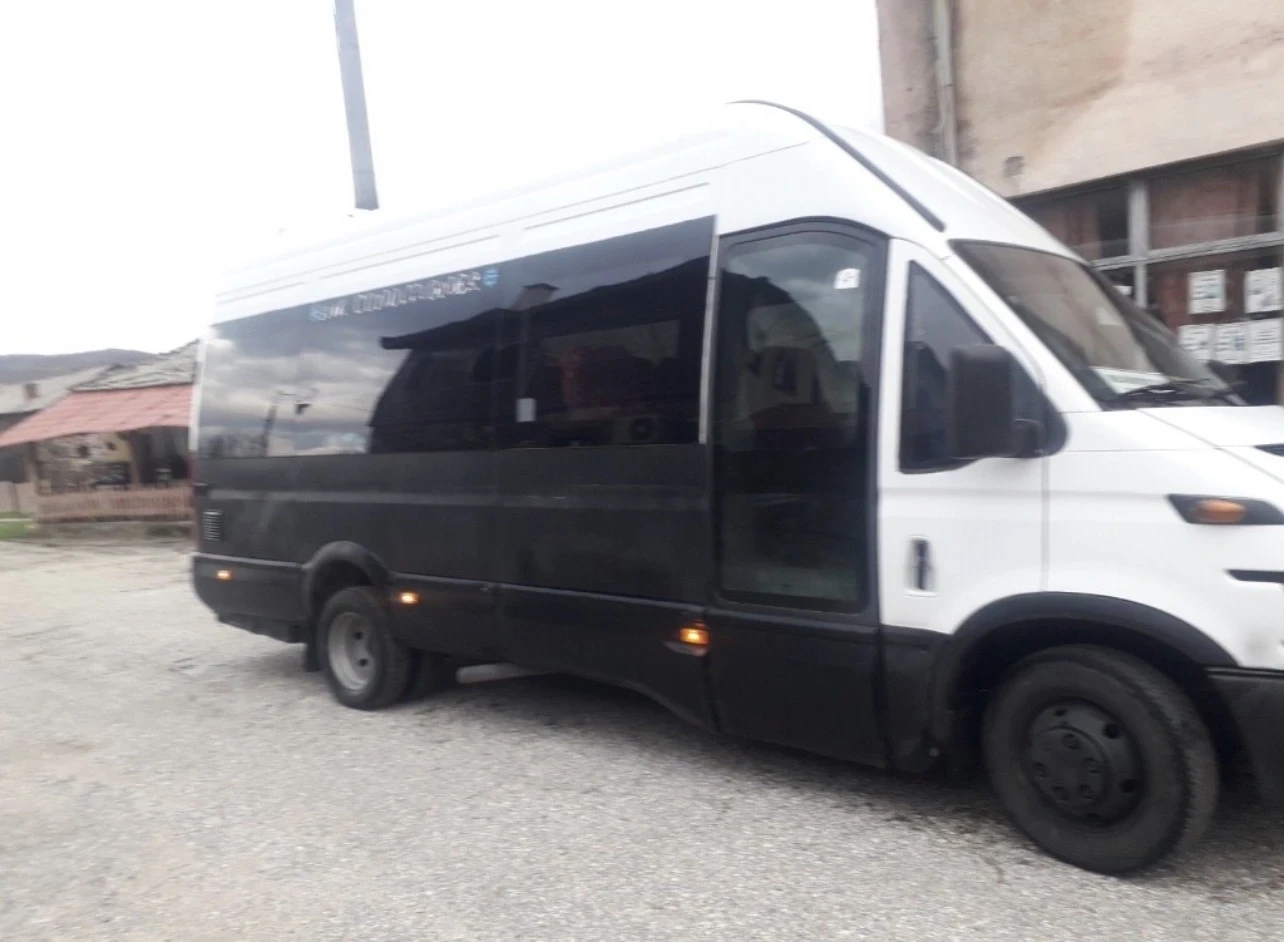 Iveco 2.8, снимка 3 - Бусове и автобуси - 54718667
