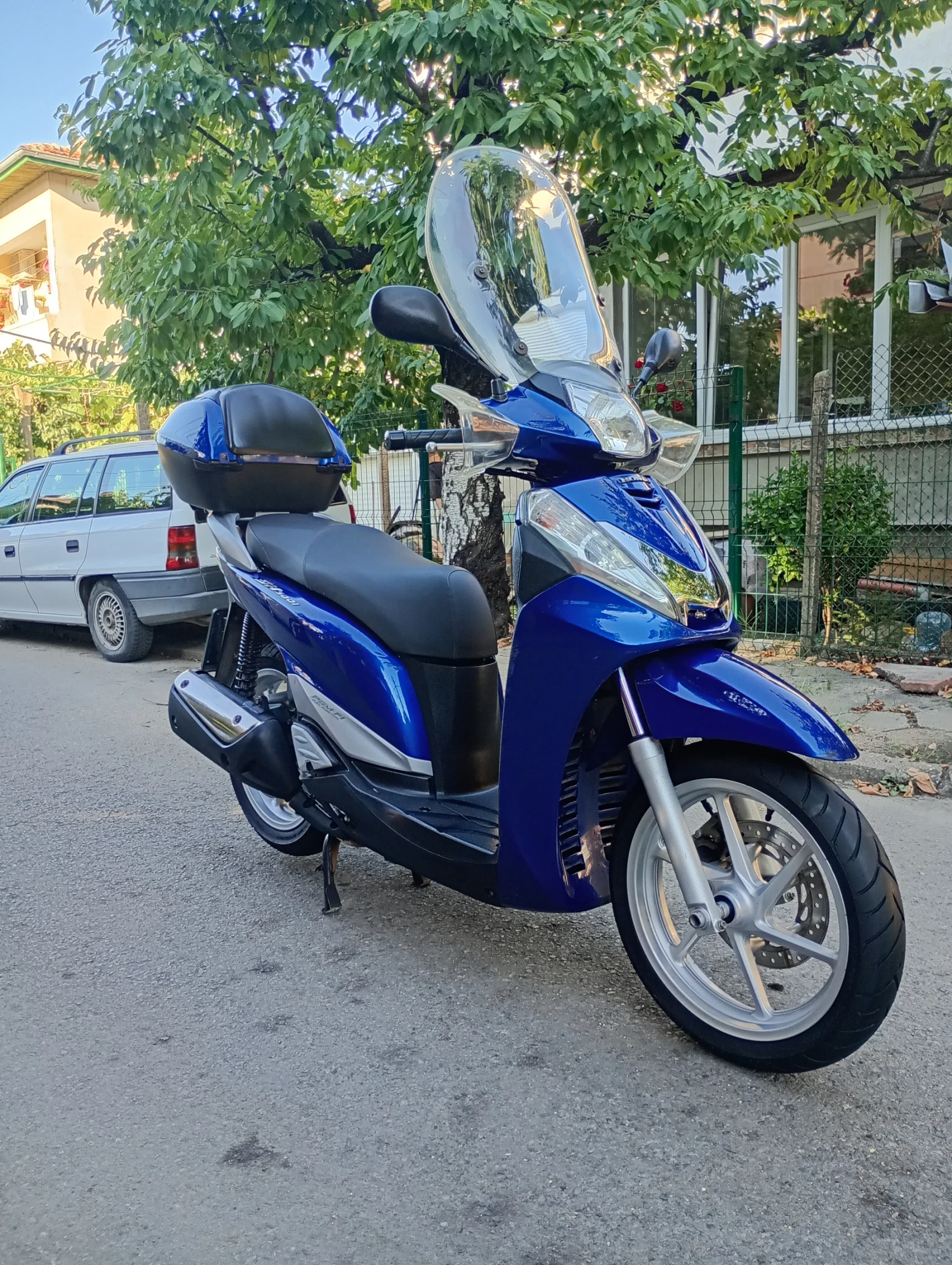 Honda Sh 300Инжекцион 2013г., снимка 2 - Мотоциклети и мототехника - 55707102