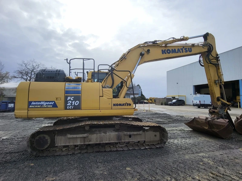 Багер Komatsu PC 210 LCI С 6 УРЕДА ЛИЗИНГ, снимка 2 - Индустриална техника - 53000371
