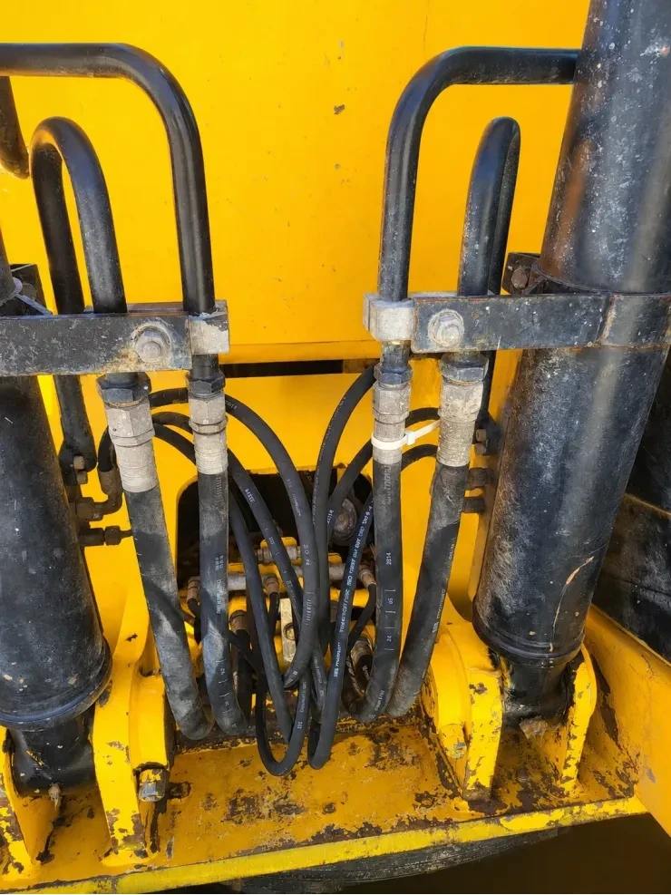 Багер JCB JS130LC, снимка 11 - Индустриална техника - 56079093