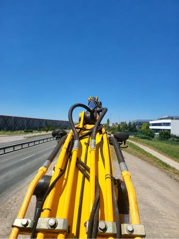 Багер JCB JS130LC, снимка 6 - Индустриална техника - 56079093