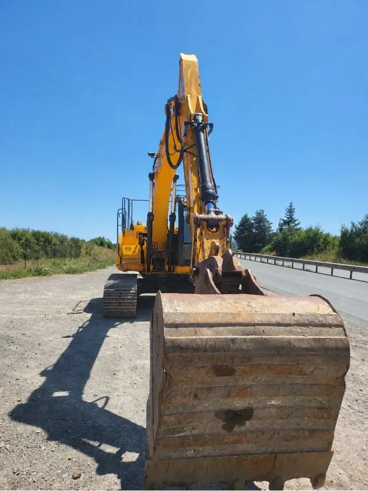 Багер JCB JS130LC, снимка 8 - Индустриална техника - 56079093