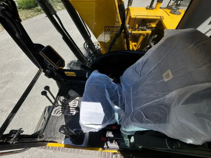 Багер JCB JS130LC, снимка 7 - Индустриална техника - 56079093