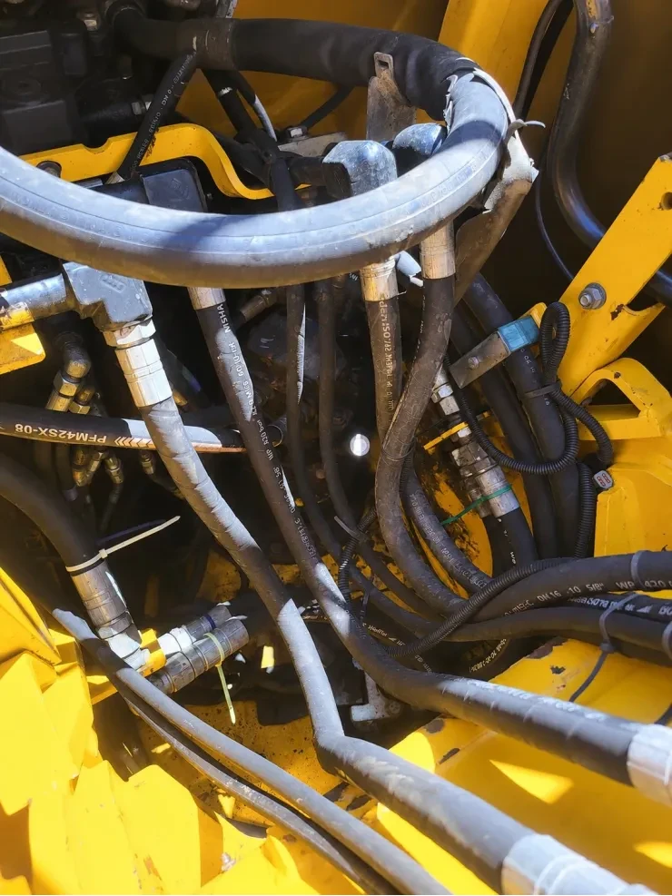 Багер JCB JS130LC, снимка 10 - Индустриална техника - 56079093