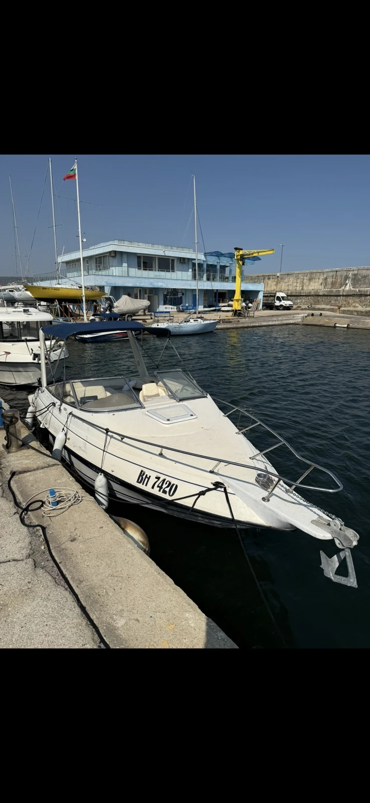 Моторна яхта Regal vallanti