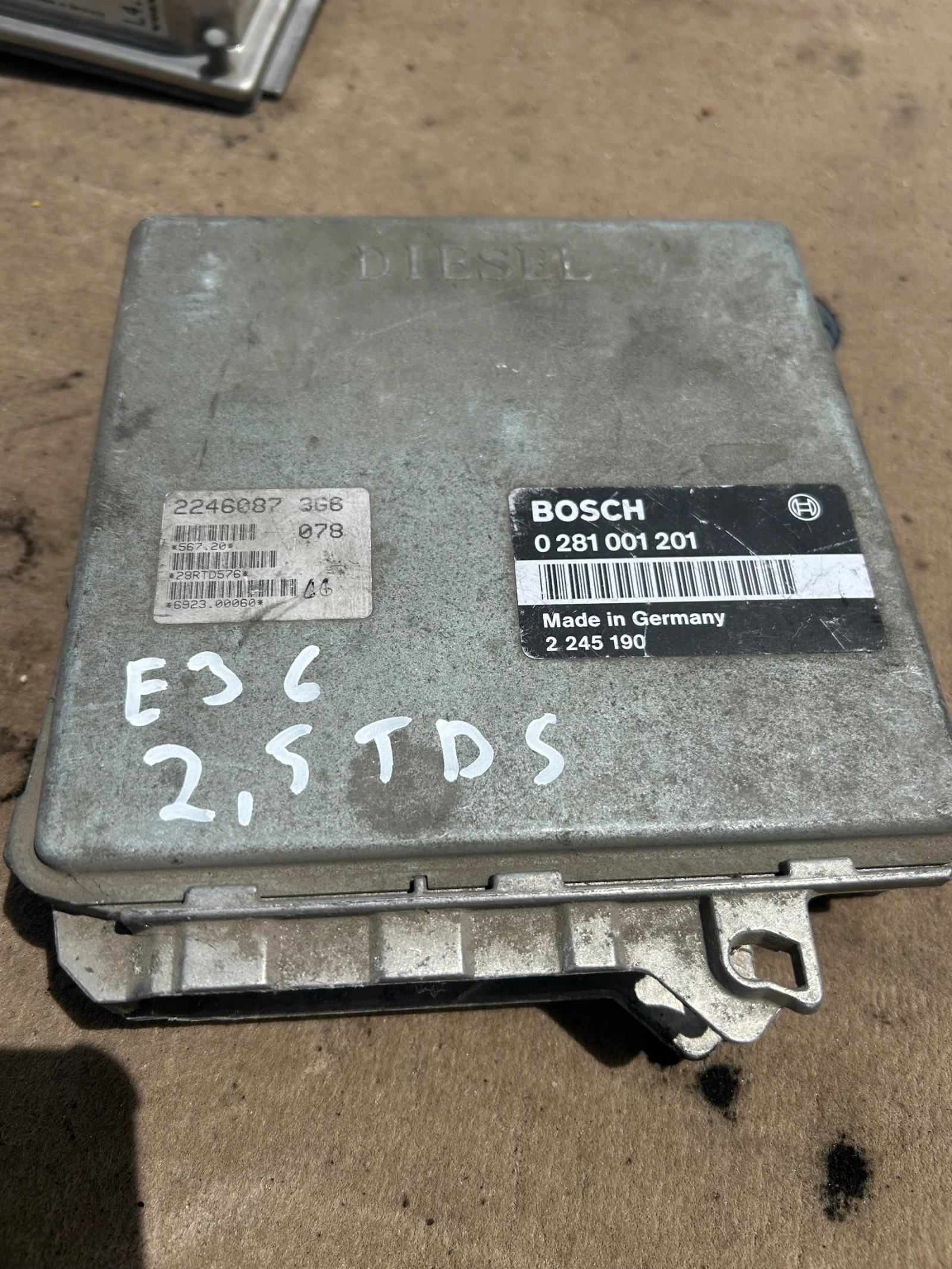 0281001201 компютър двигател BMW E36 2.5TDS 