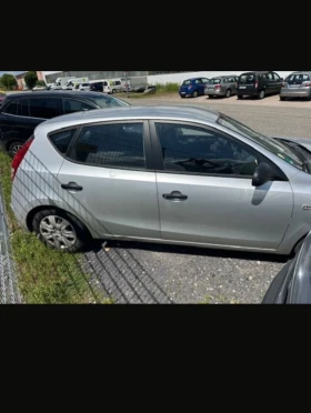 Hyundai I30 1.4 kombi/ хечбег benzin, снимка 4