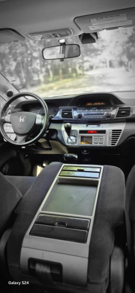 Honda Fr-v, снимка 9