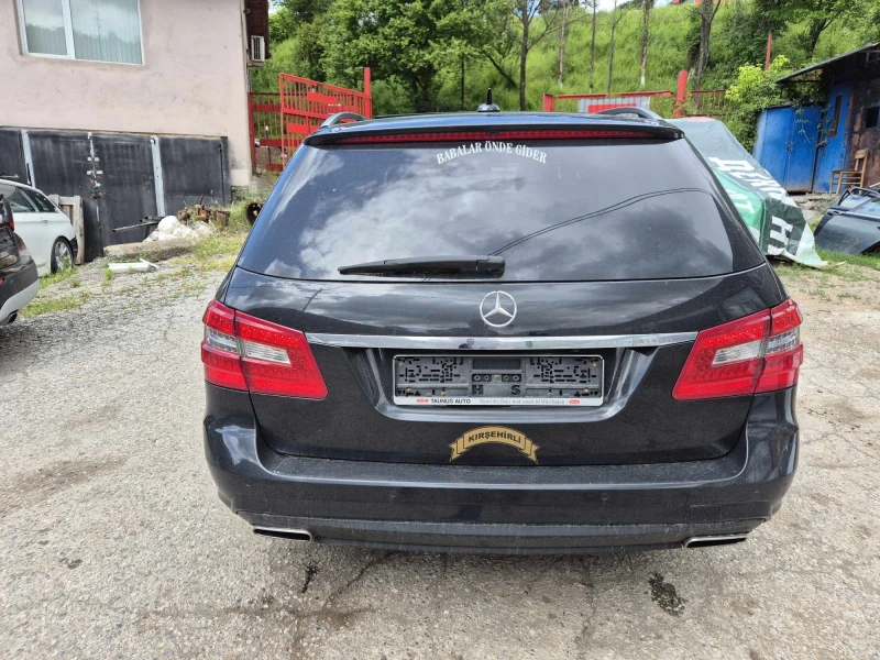 Mercedes-Benz E 350 10бр.4 Мatic AMG Xenon, снимка 14 - Автомобили и джипове - 37234988