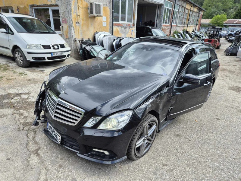 Mercedes-Benz E 350 10бр.4 Мatic AMG Xenon, снимка 16 - Автомобили и джипове - 37234988