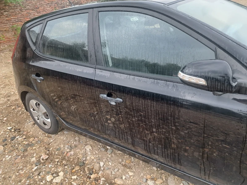 Hyundai I30 1.4 kombi/ хечбег benzin, снимка 2 - Автомобили и джипове - 52536792