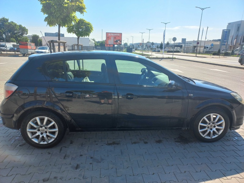Opel Astra CDTI, снимка 3 - Автомобили и джипове - 45927654
