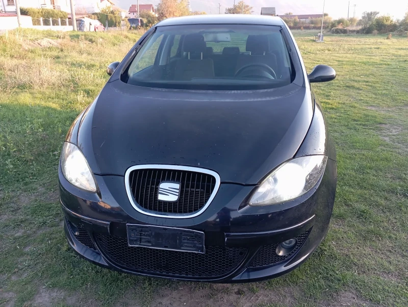 Seat Altea 1.6 бензин с гас , снимка 1 - Автомобили и джипове - 47897551