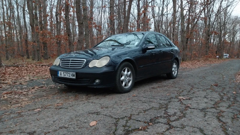 Mercedes-Benz C 220 2.2, снимка 3 - Автомобили и джипове - 48336931