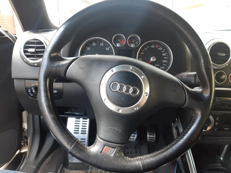 Audi Tt 1, снимка 8 - Автомобили и джипове - 51682134