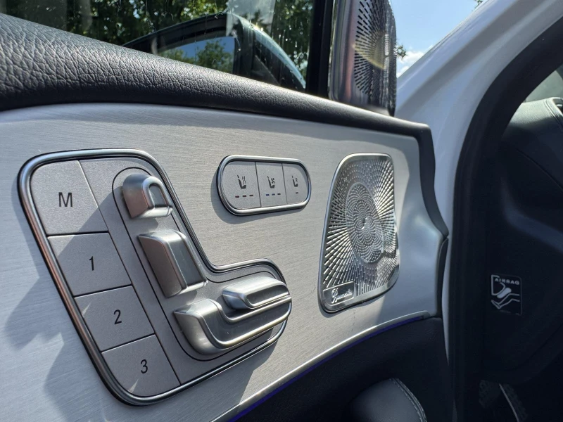 Mercedes-Benz GLE 450 d* AMG* COUPE* BURM 3D* PANO* HUD* DISTR* 360 CAM*, снимка 8 - Автомобили и джипове - 51016580