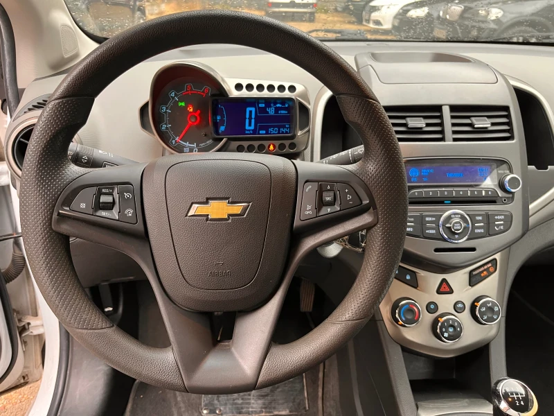 Chevrolet Aveo 1.3 EcoTec 75к.с., снимка 9 - Автомобили и джипове - 51633544