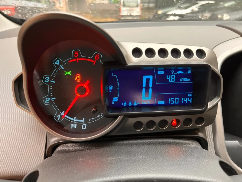 Chevrolet Aveo 1.3 EcoTec 75к.с., снимка 10 - Автомобили и джипове - 51633544