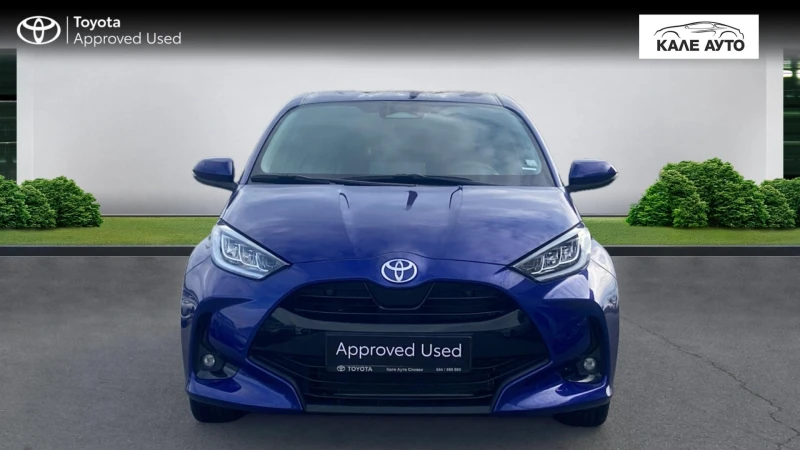 Toyota Yaris 1.5 HSD Chic Plus, снимка 3 - Автомобили и джипове - 52295618