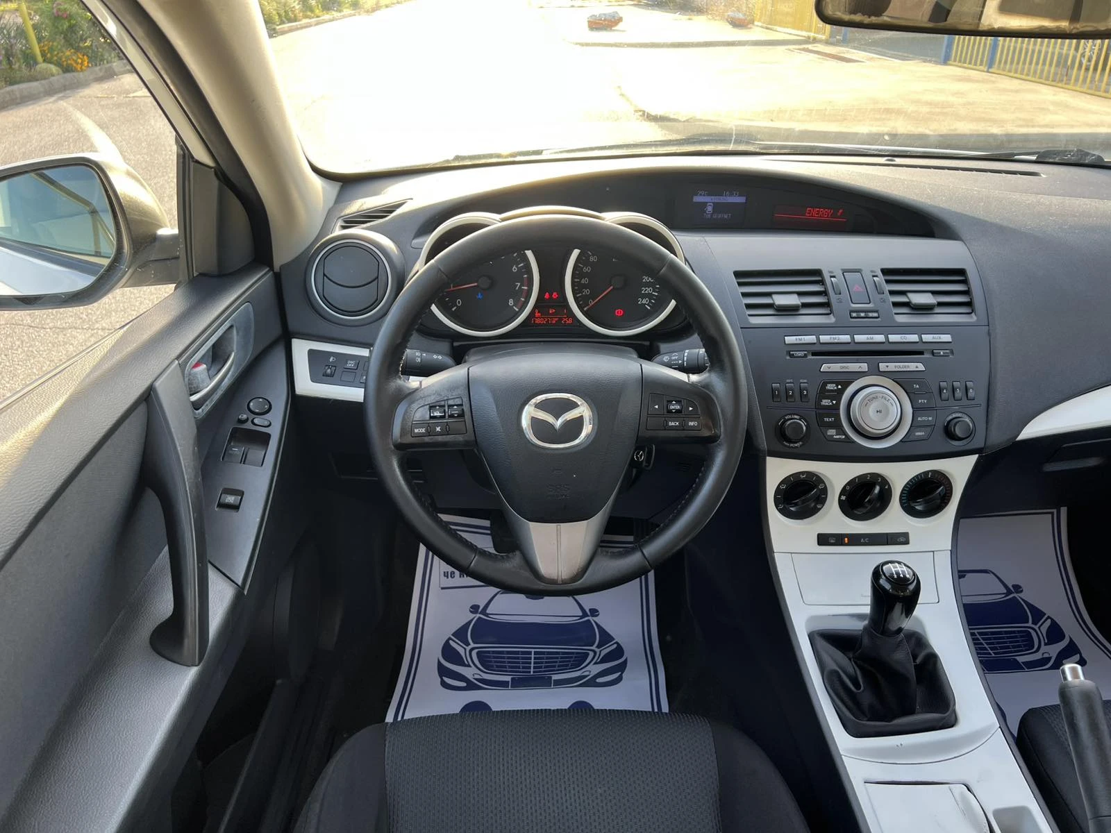 Mazda 3 1.6 - изображение 9