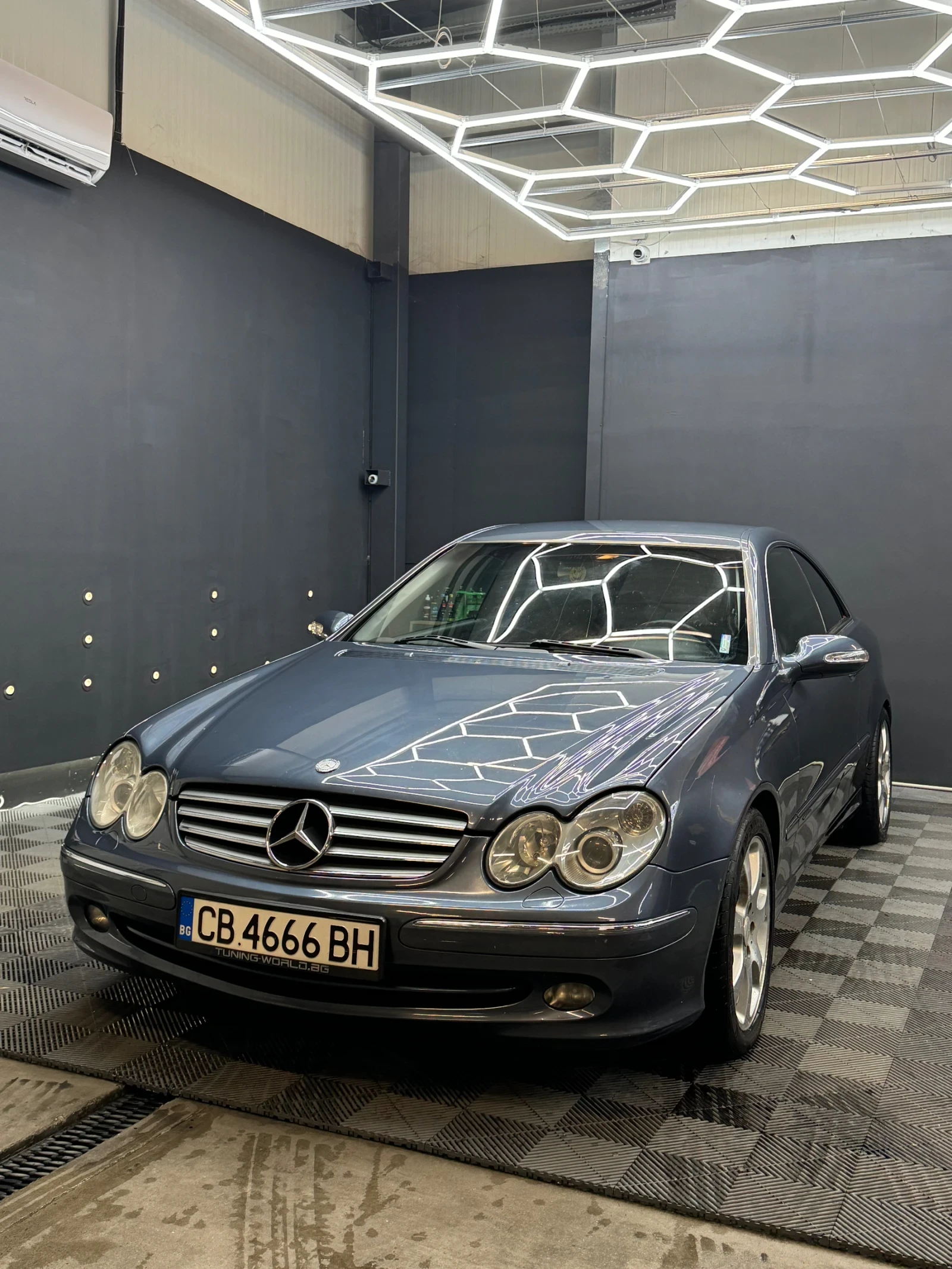 Mercedes-Benz CLK 2.4i Газов Инж. Перфектна!!! - изображение 2