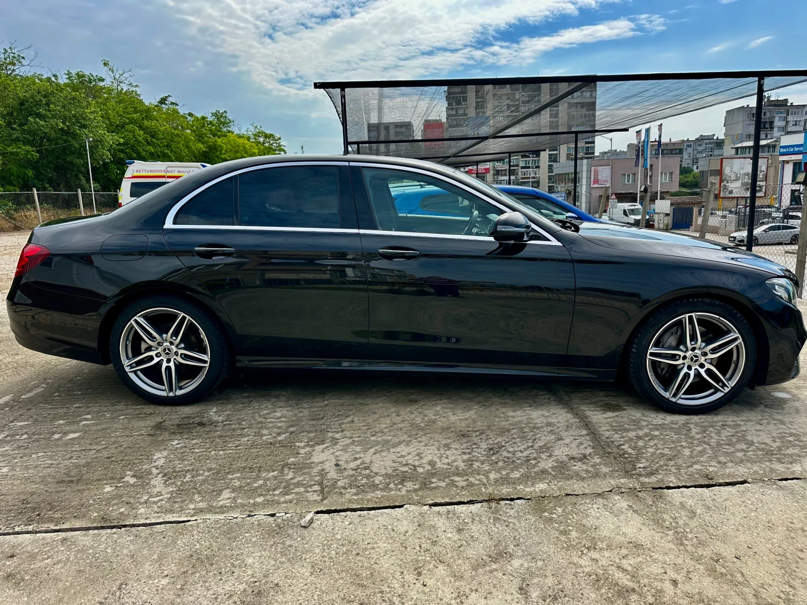 Mercedes-Benz E 220 AMG^DIGITAL^9G^EURO6^FULL-LED - изображение 4