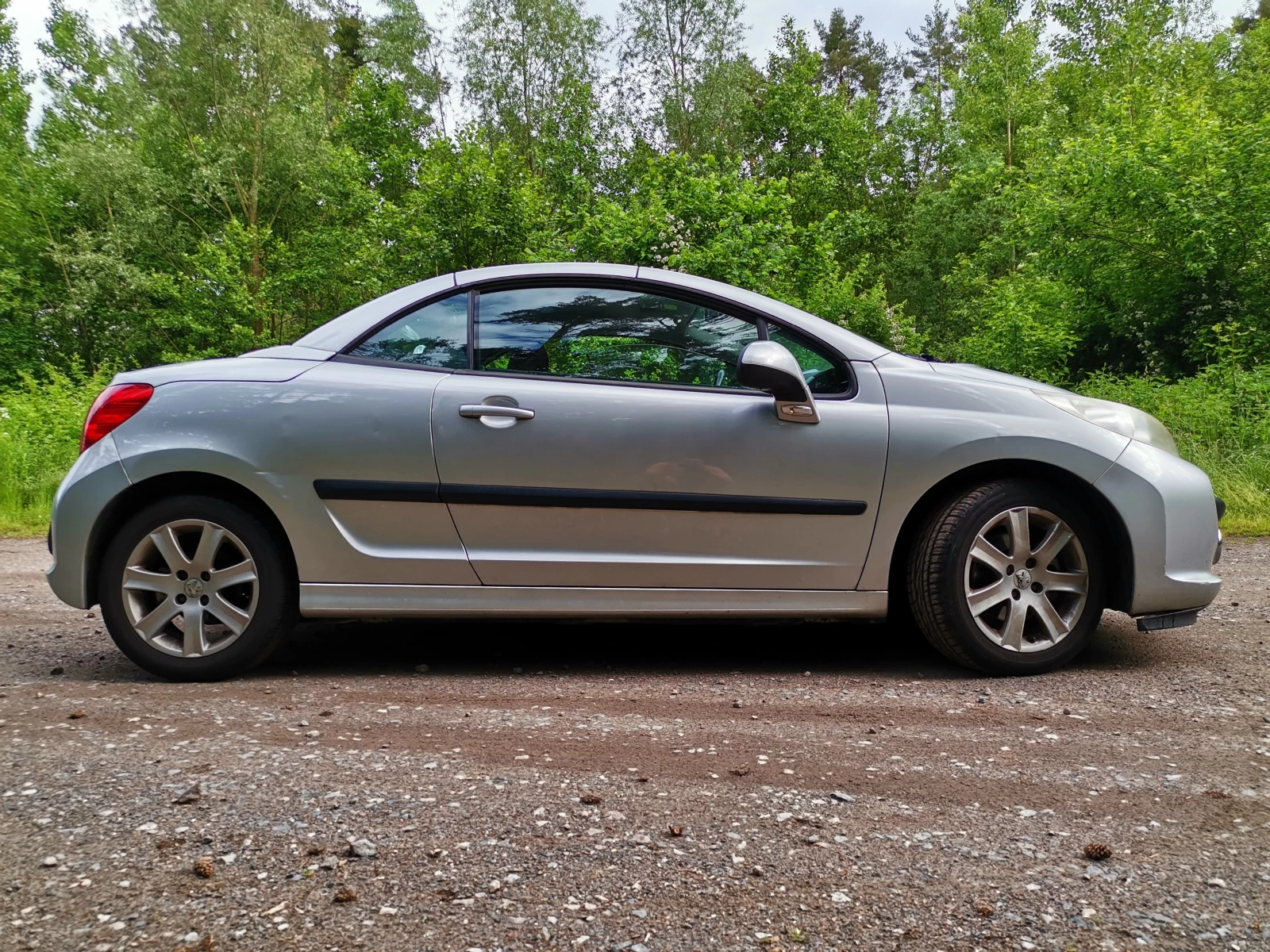 Peugeot 207 CC - изображение 6