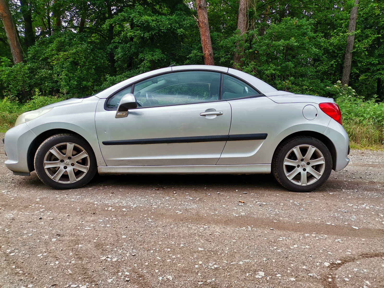 Peugeot 207 CC - изображение 7