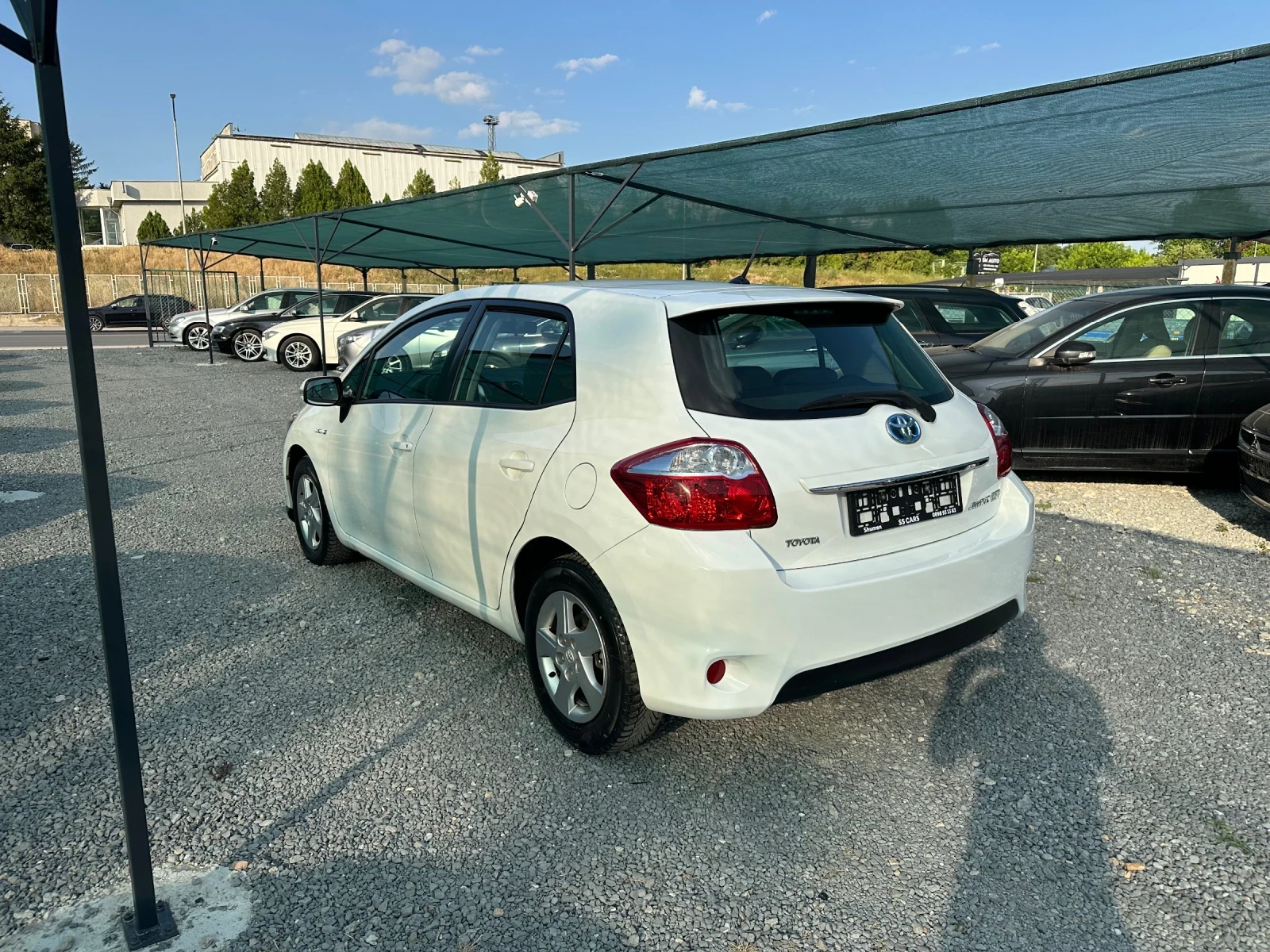 Toyota Auris 1.8 Hybrid Facelift - изображение 5