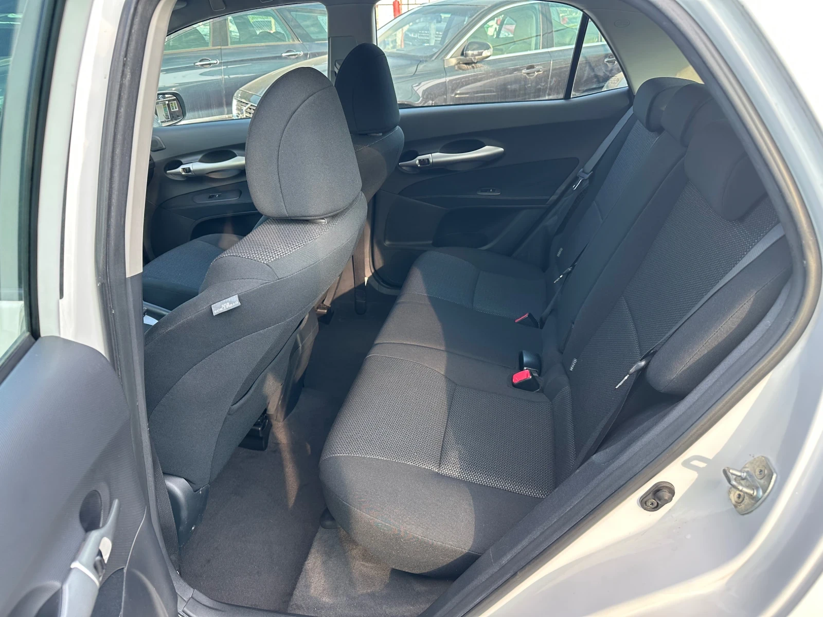 Toyota Auris 1.8 Hybrid Facelift - изображение 7