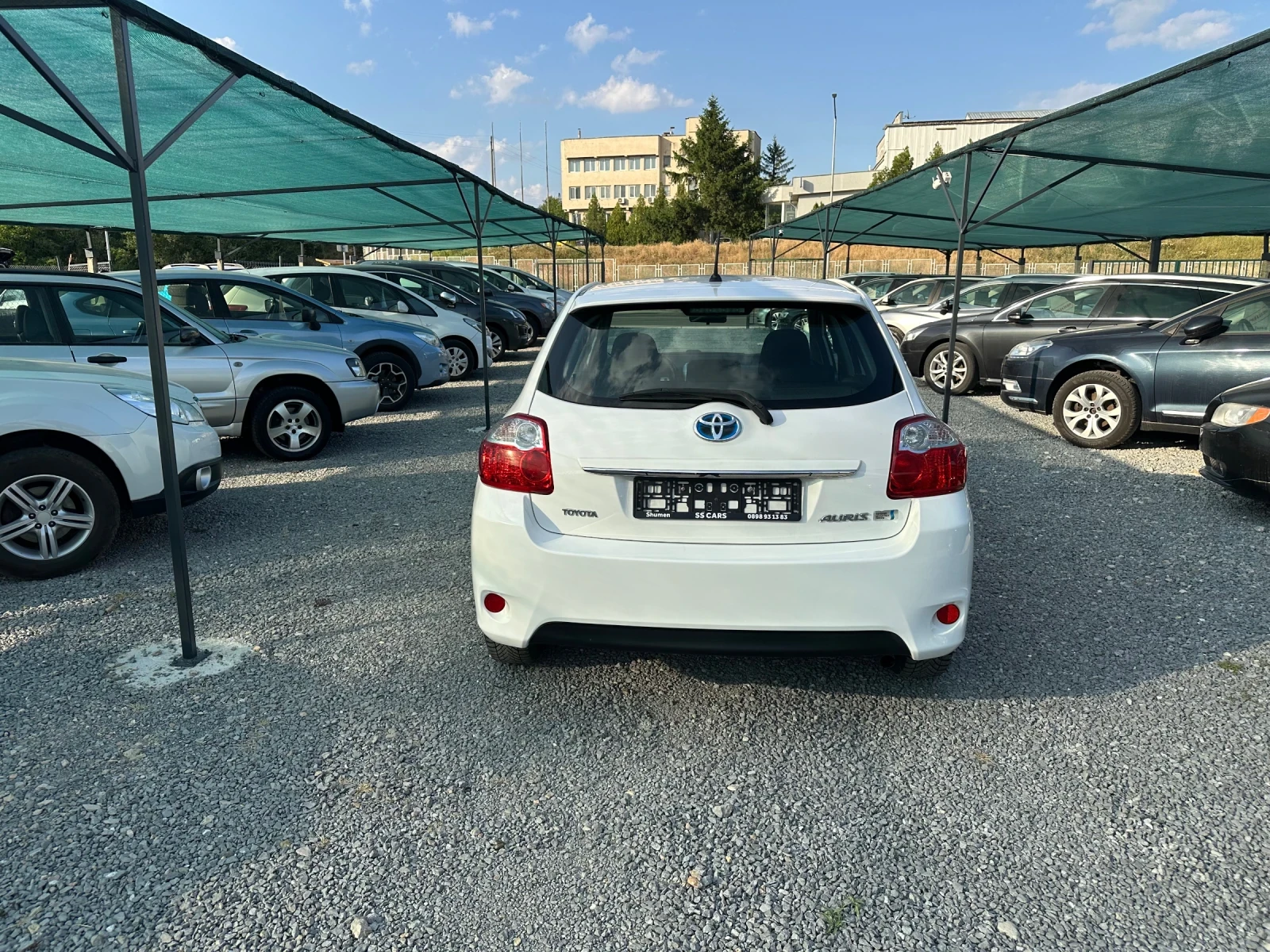 Toyota Auris 1.8 Hybrid Facelift - изображение 4