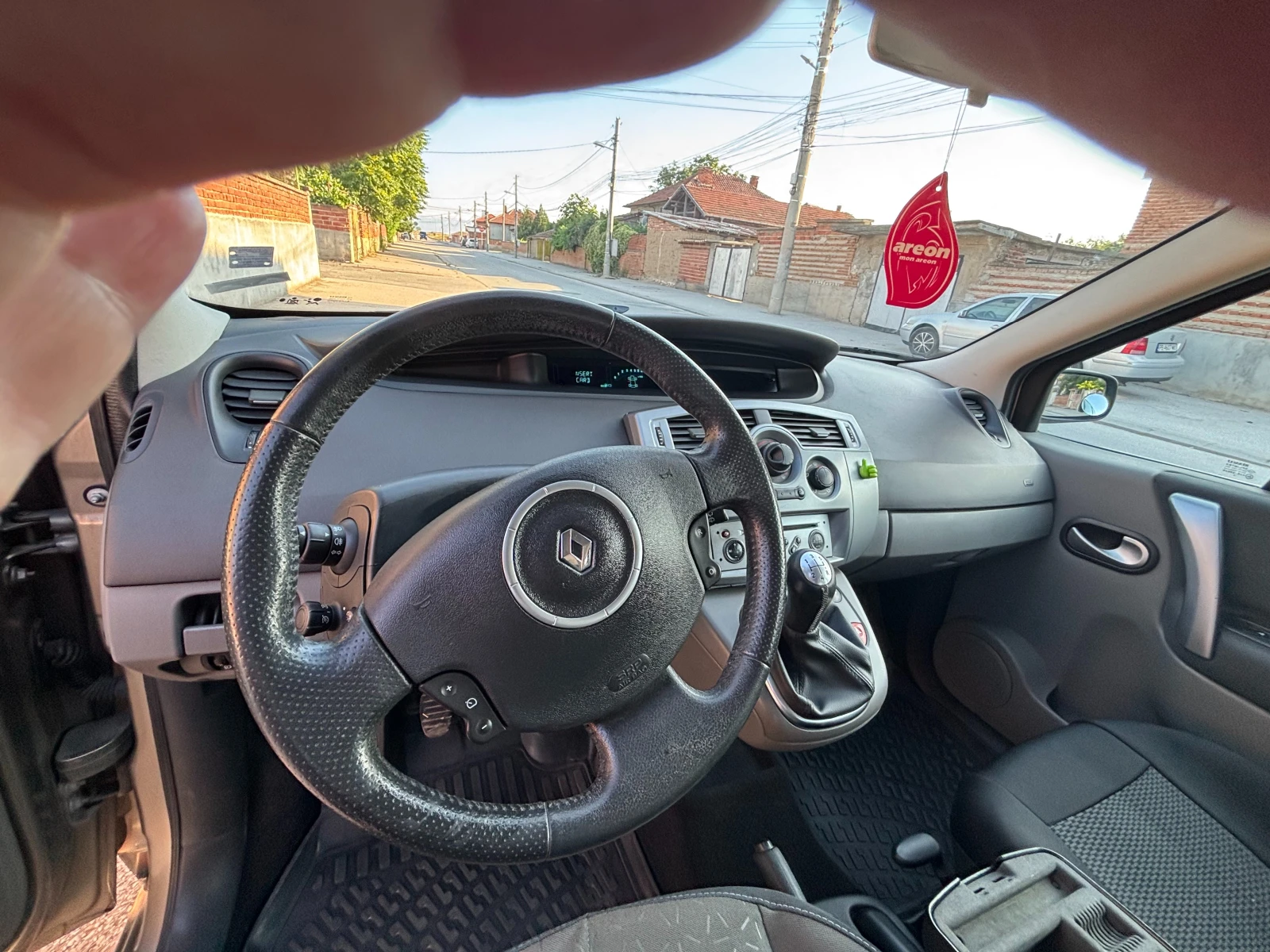 Renault Scenic  - изображение 5