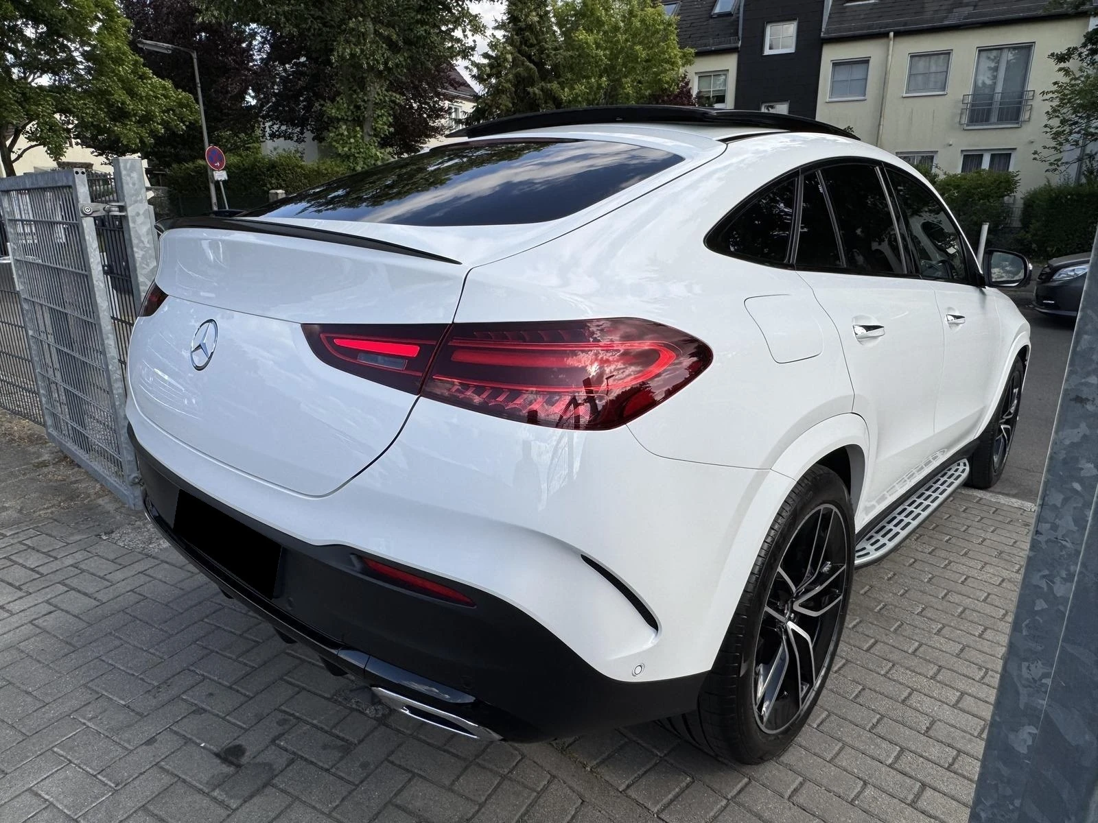 Mercedes-Benz GLE 450 d* AMG* COUPE* BURM 3D* PANO* HUD* DISTR* 360 CAM* - изображение 4