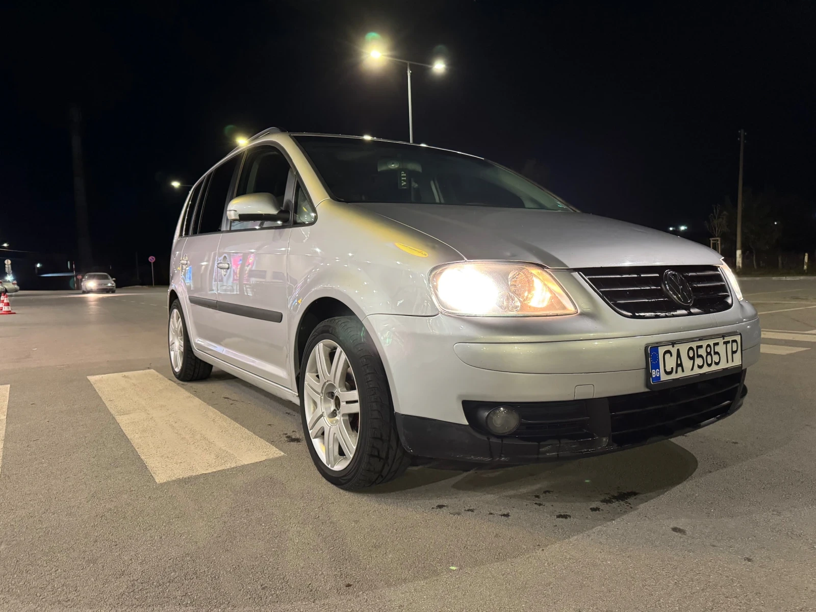 VW Touran 1, 9 ТДИ 105 коня - изображение 2