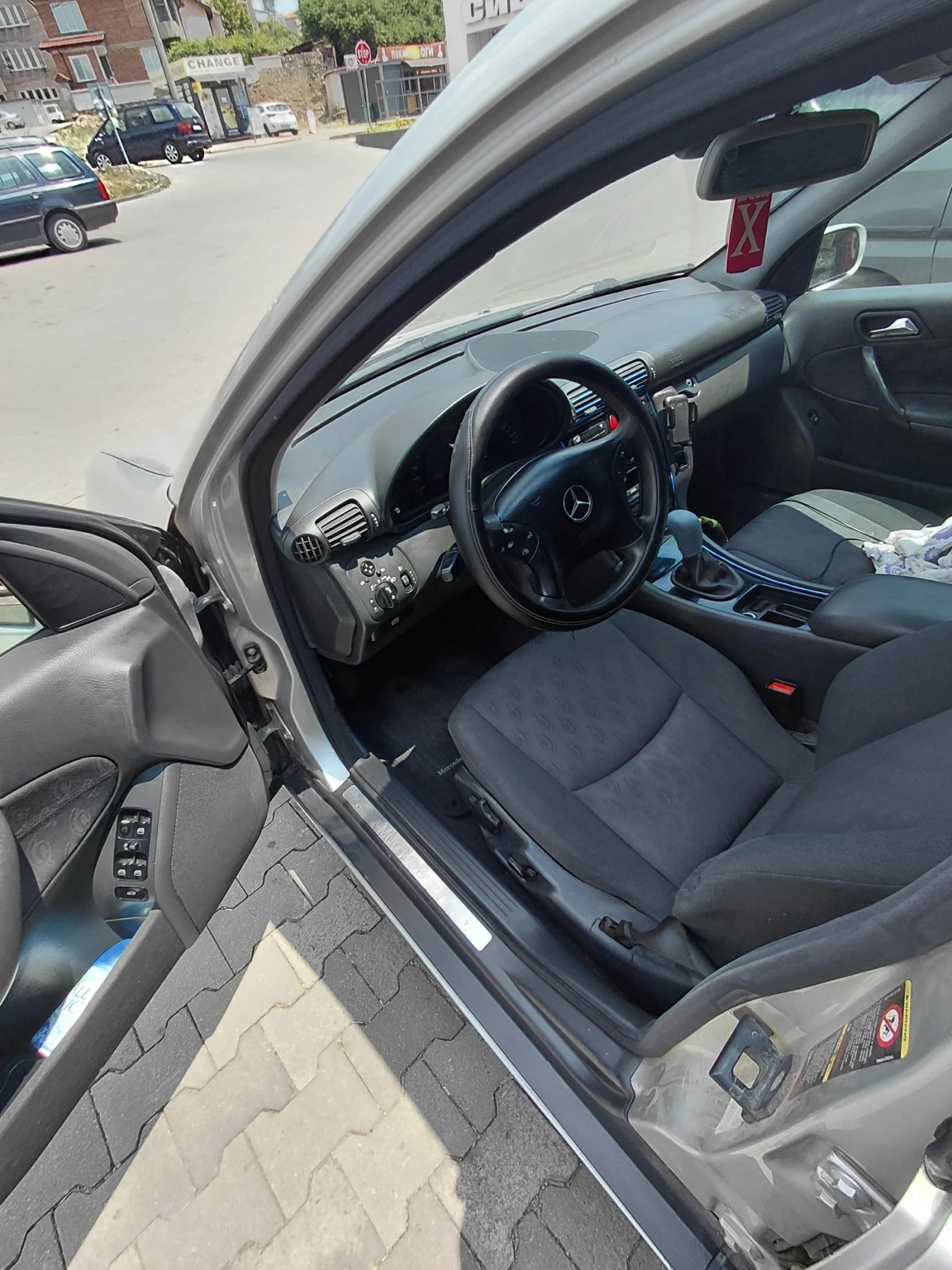 Mercedes-Benz 220 2.2 - изображение 5