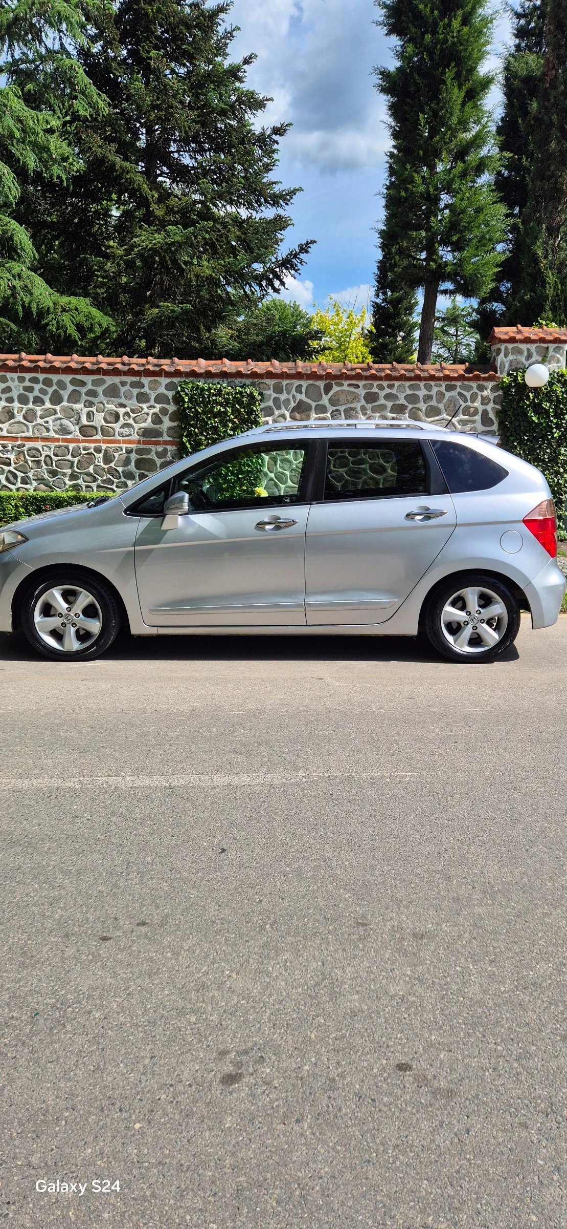 Honda Fr-v, снимка 4 - Автомобили и джипове - 53440548