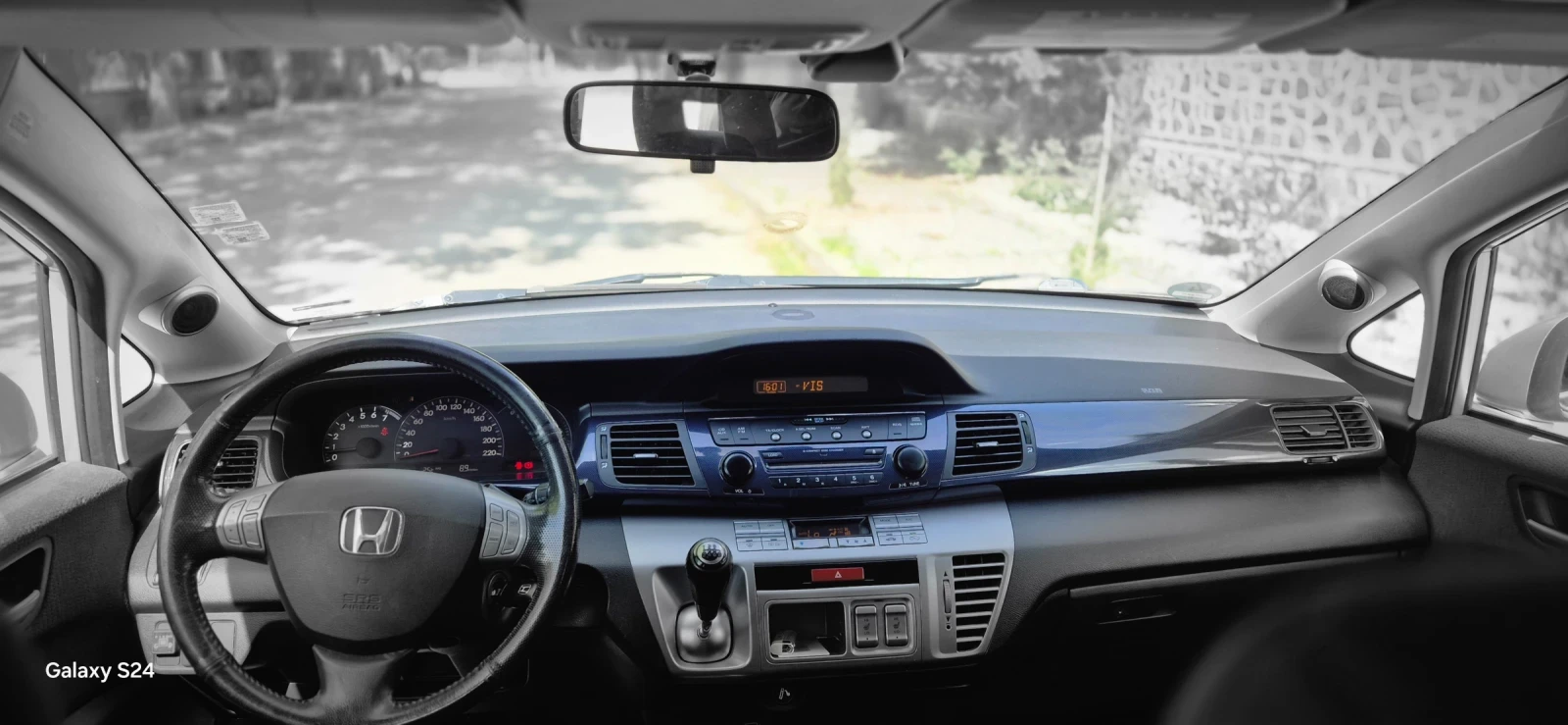 Honda Fr-v, снимка 8 - Автомобили и джипове - 53440548
