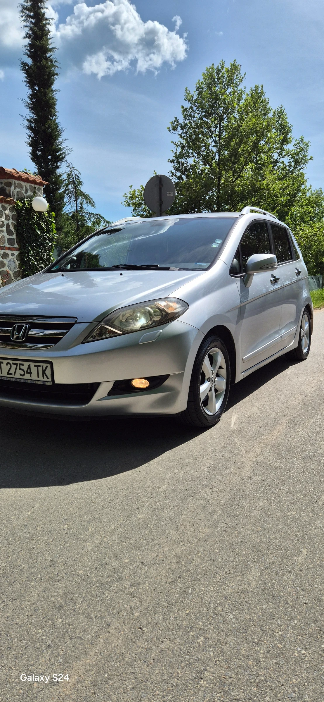 Honda Fr-v, снимка 2 - Автомобили и джипове - 53440548