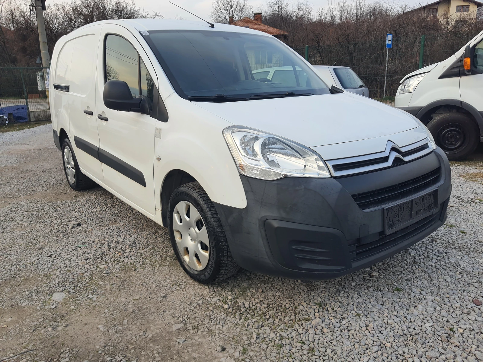 Citroen Berlingo 1.6hdi MAXI, снимка 3 - Автомобили и джипове - 53877271