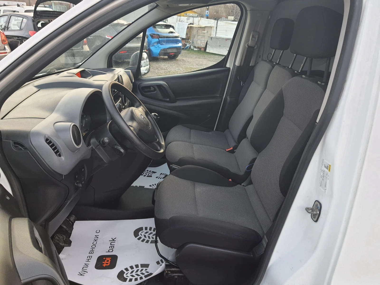 Citroen Berlingo 1.6hdi MAXI, снимка 11 - Автомобили и джипове - 53877271