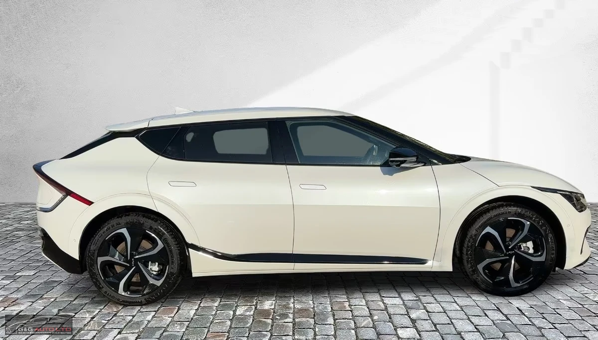 Kia EV6 ELECTRIC/GT/77KWH/325HP/ACC/LED/360/NAVI/175h, снимка 4 - Автомобили и джипове - 53977665